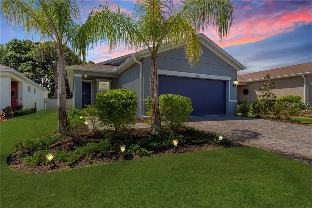 5615 Los Robles Court Palmetto FL 34221