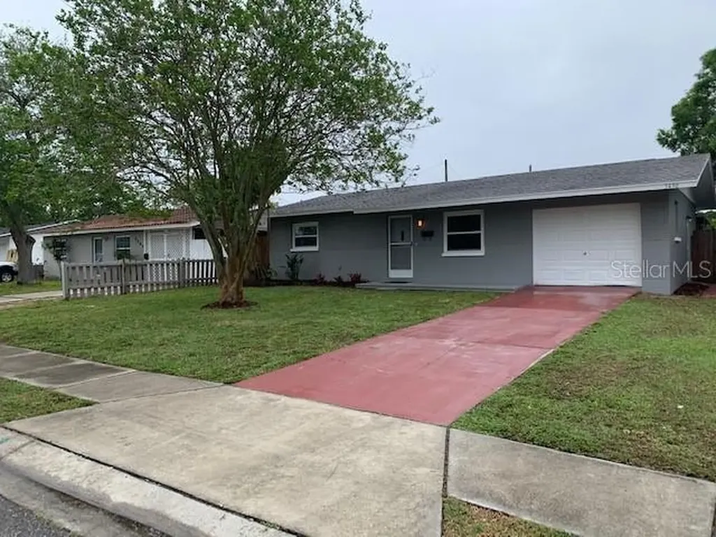 5490 98th Avenue N Pinellas Park FL 33782