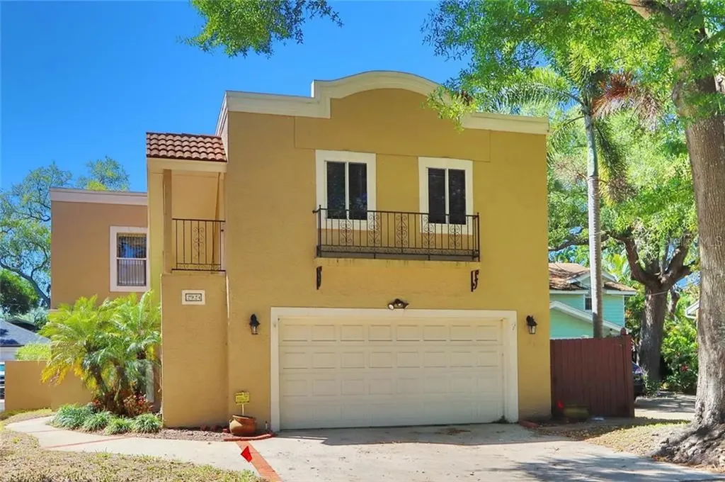 2924 W Knights Avenue Tampa FL 33611