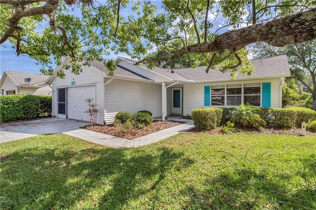 26604 Racquet Circle Leesburg FL 34748