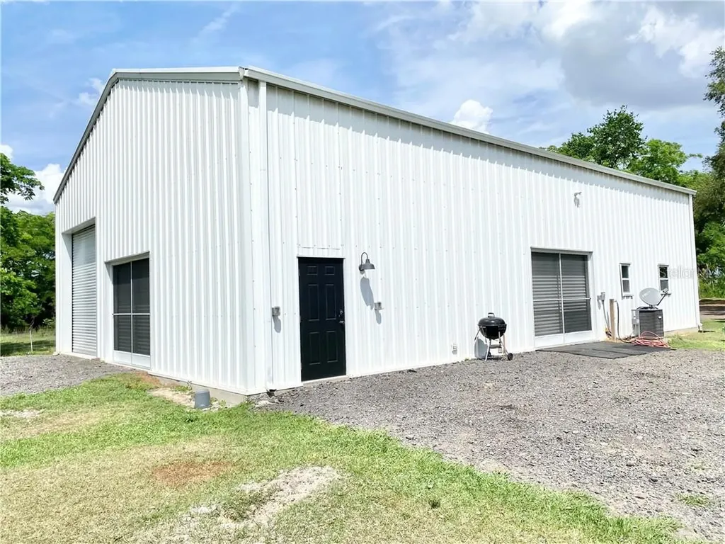 10428 Emerald Avenue Leesburg FL 34788