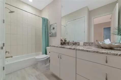 7780 Hidden Creek Loop Lakewood Ranch FL 34202