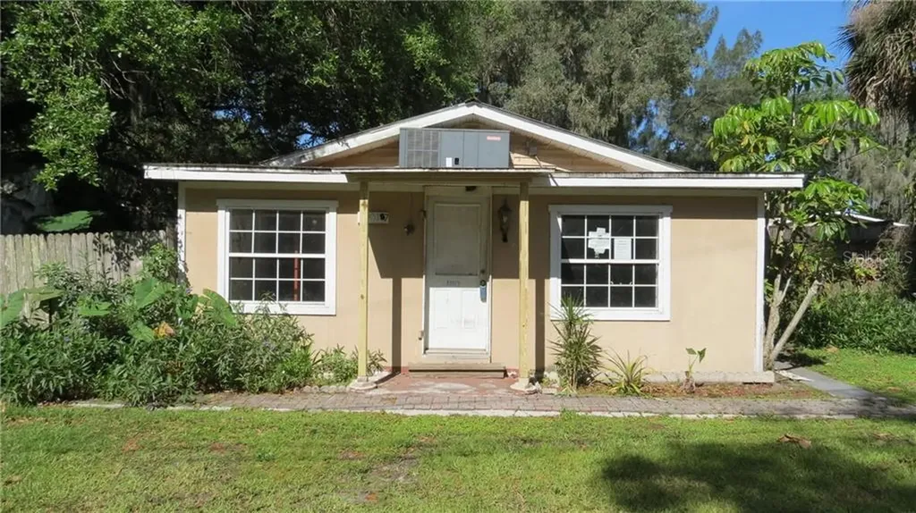10017 Linda Street Gibsonton FL 33534