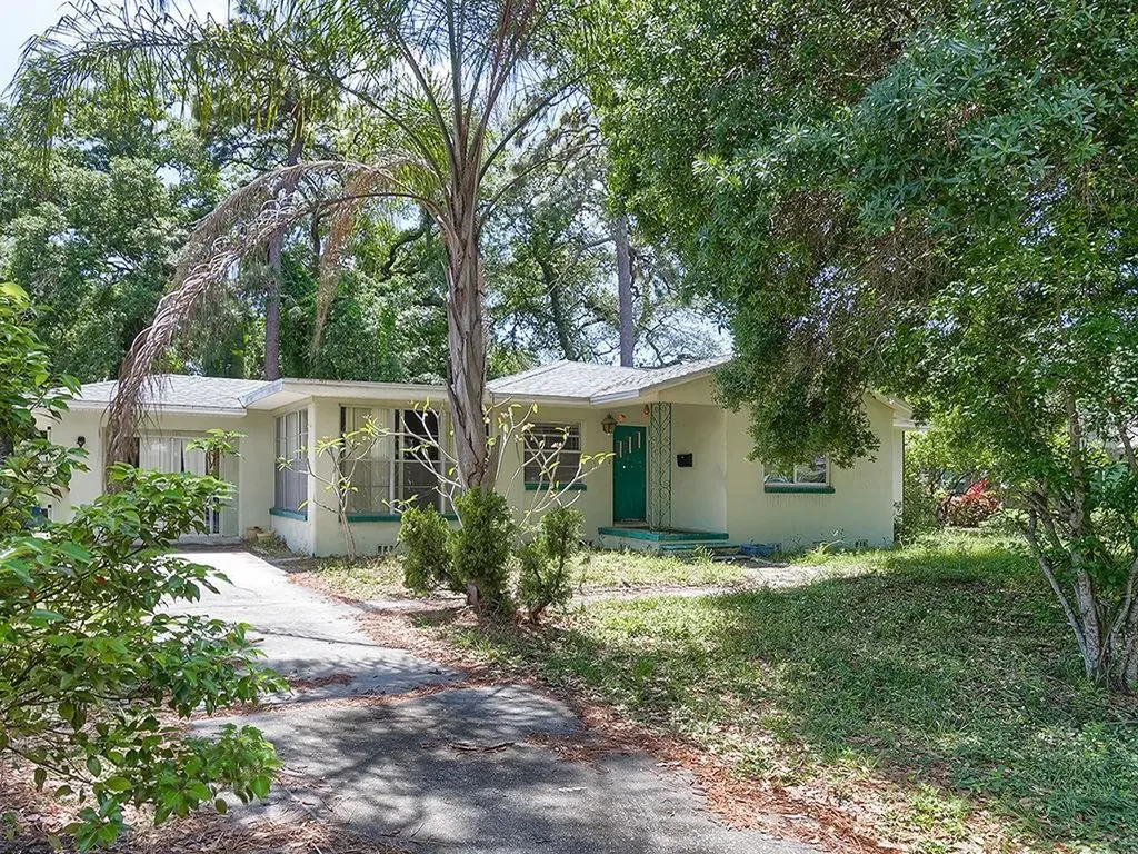 4002 W San Luis Street Tampa FL 33629