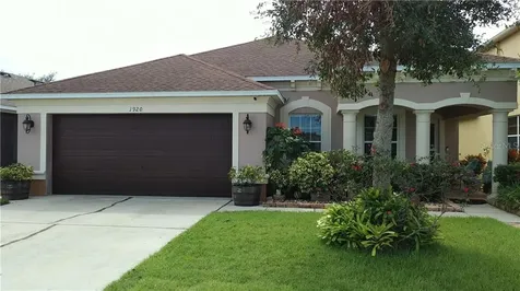 1920 Strathmore Circle Mount Dora FL 32757