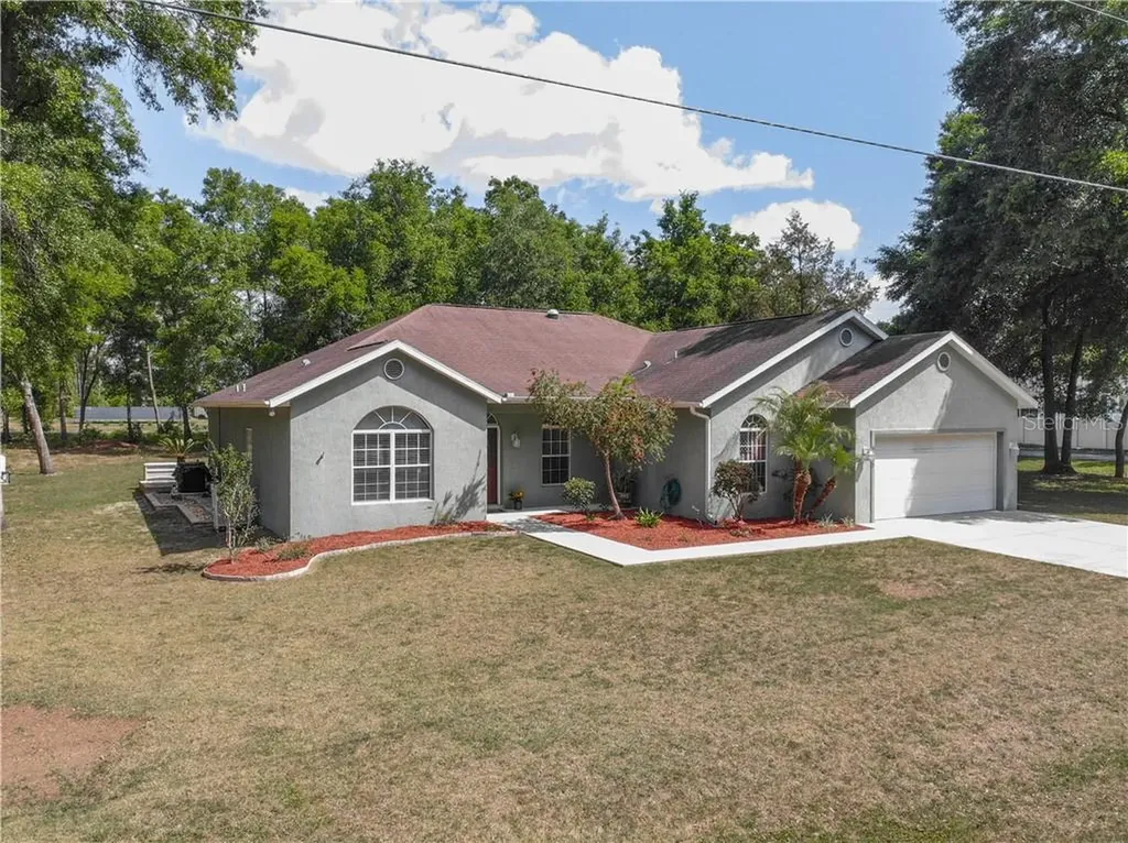 8465 SE 156th Street Summerfield FL 34491