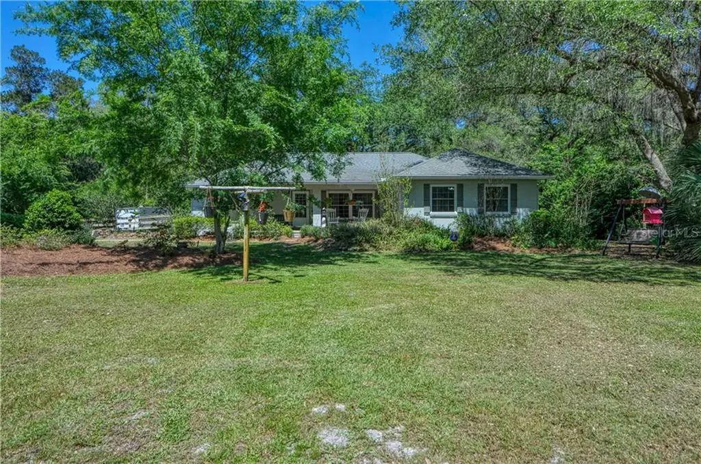 775 SE Highway 42 Summerfield FL 34491