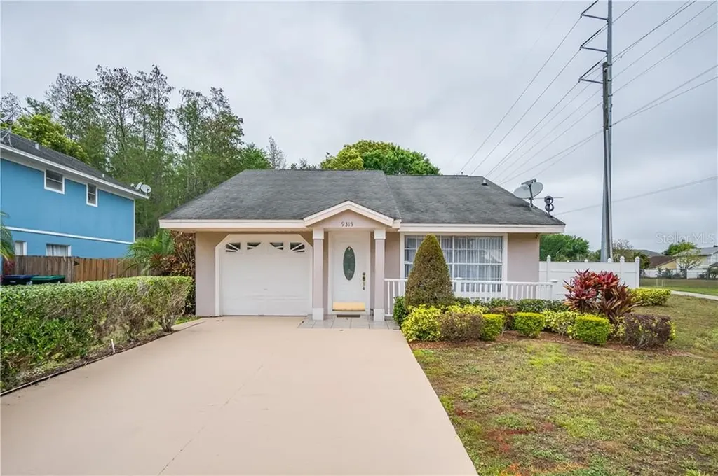 9315 Dubois Boulevard Orlando FL 32825