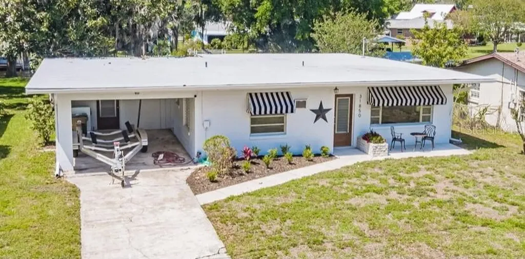 31850 Tropical Shores Drive Tavares FL 32778