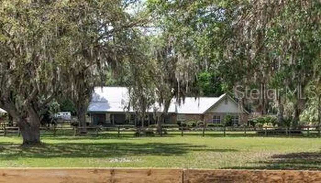 10566 SE 32nd Avenue Ocala FL 34480
