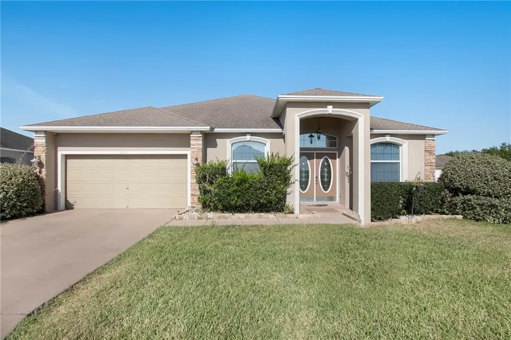 8166 Woodvine Circle Lakeland FL 33810