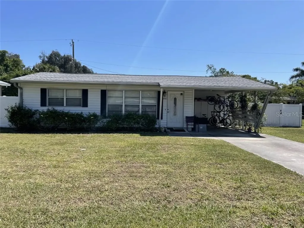 2216 Shawnee Street Sarasota FL 34231