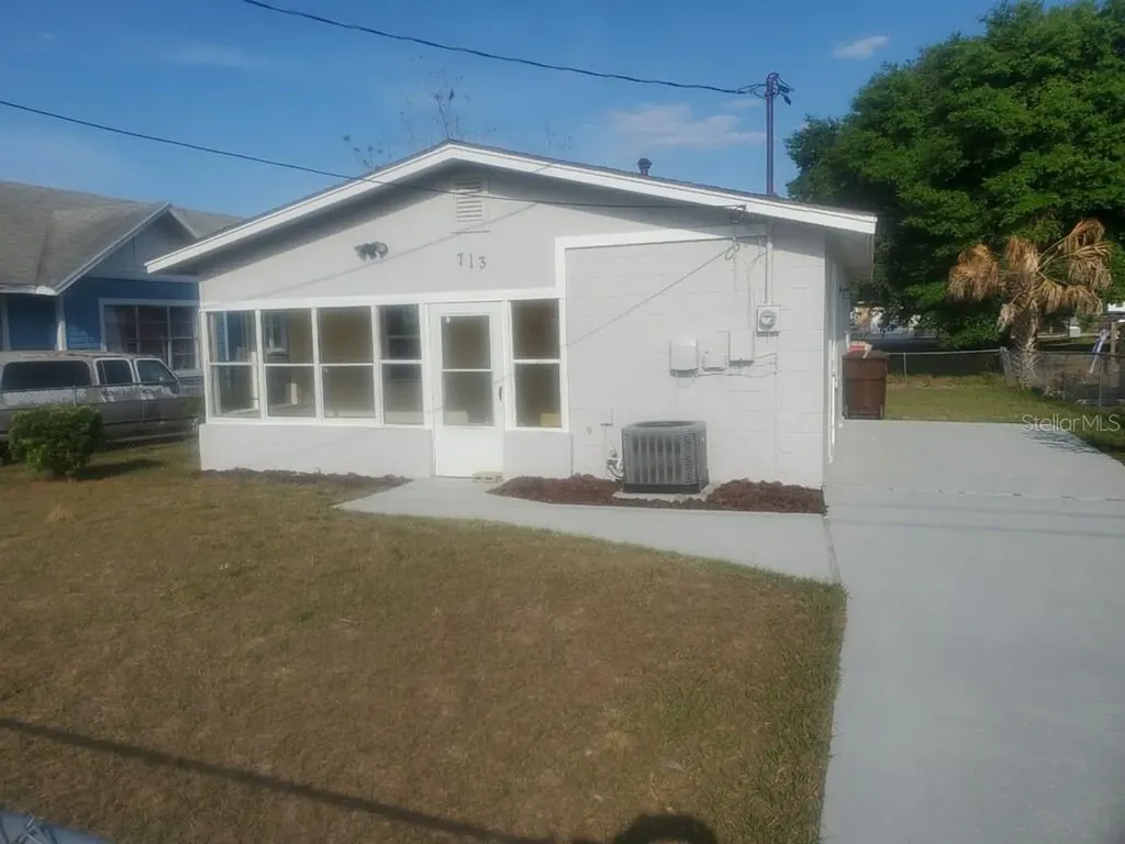 713 N 5th Street Haines City FL 33844