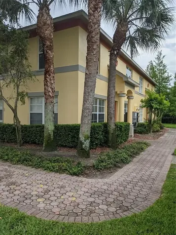 106 Coquina Bay Drive St Petersburg FL 33705