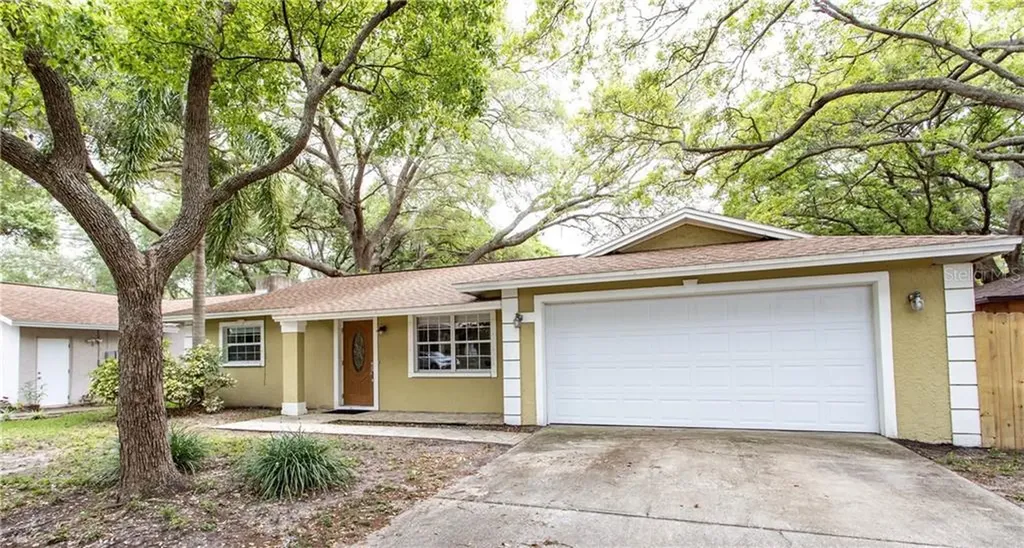 7226 57th Avenue N St Petersburg FL 33709