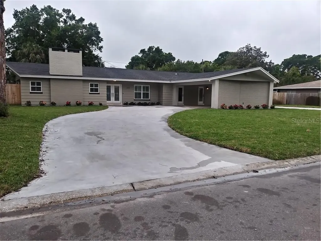 2432 67th Avenue S St Petersburg FL 33712