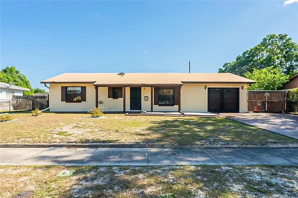568 Santiago Avenue Orlando FL 32807