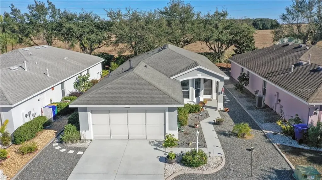 4916 Portsmouth Street Tavares FL 32778