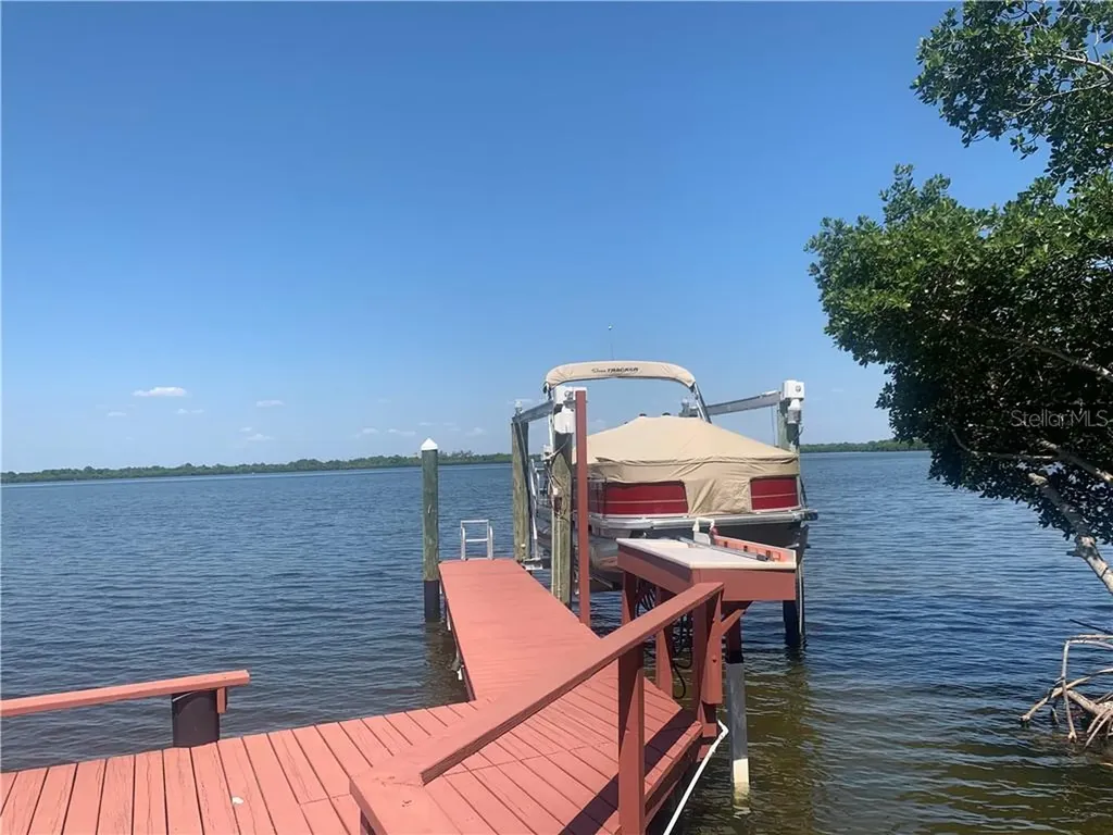 1081 Marco Drive NE St Petersburg FL 33702