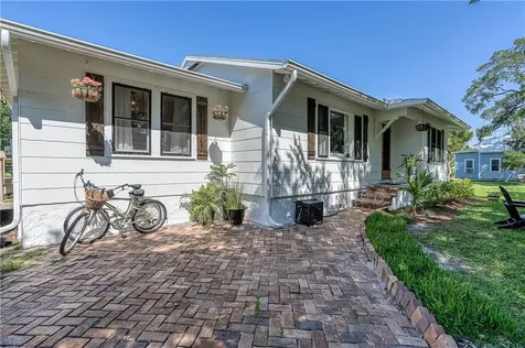 1721 14th Avenue W Palmetto FL 34221