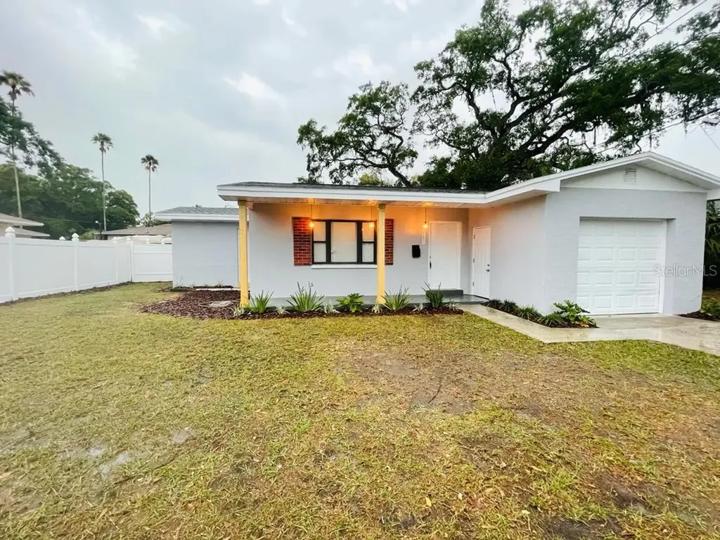 2461 22nd Avenue S St Petersburg FL 33712