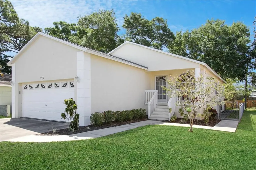126 49th Avenue N St Petersburg FL 33703