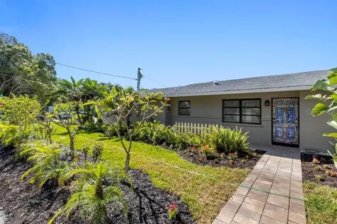 3939 Iroquois Avenue Sarasota FL 34234
