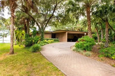 2900 Pelham Road N St Petersburg FL 33710