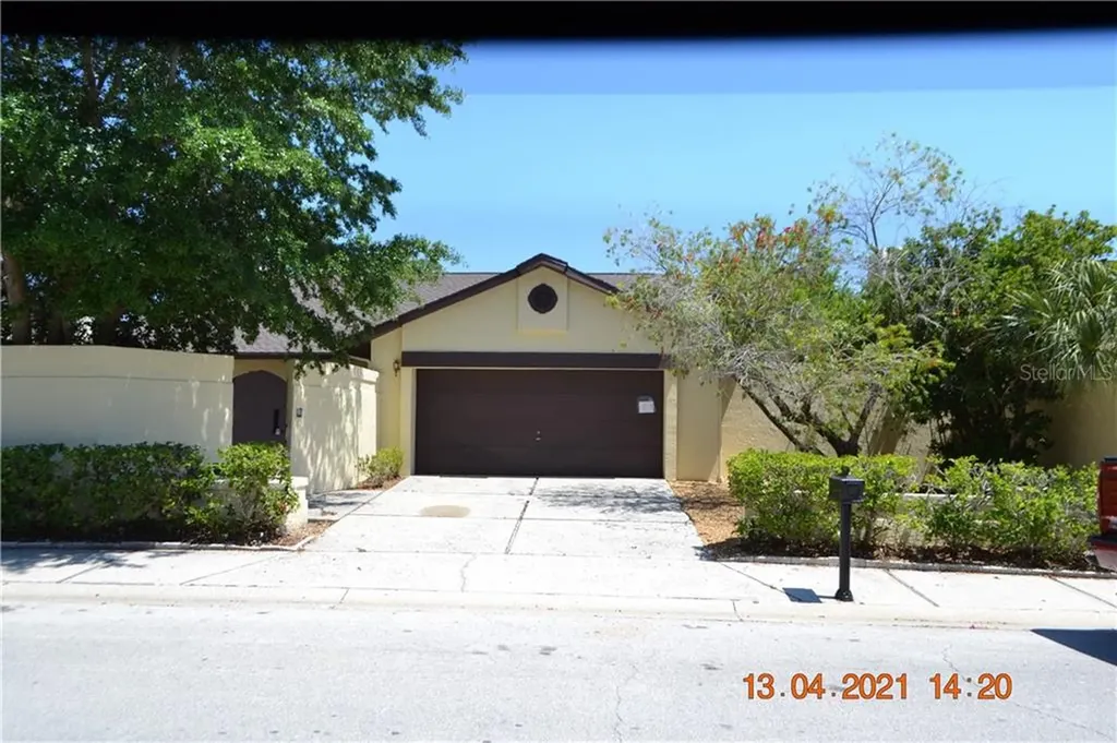 13563 Avista Drive Tampa FL 33624