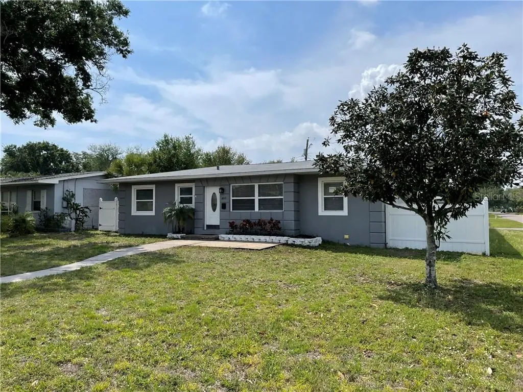 800 40th Avenue NE St Petersburg FL 33703