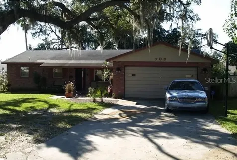 706 E Magnolia Street Kissimmee FL 34744