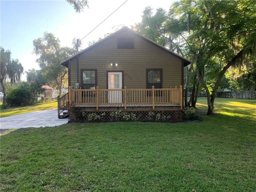 611 N Cleveland Avenue Fort Meade FL 33841