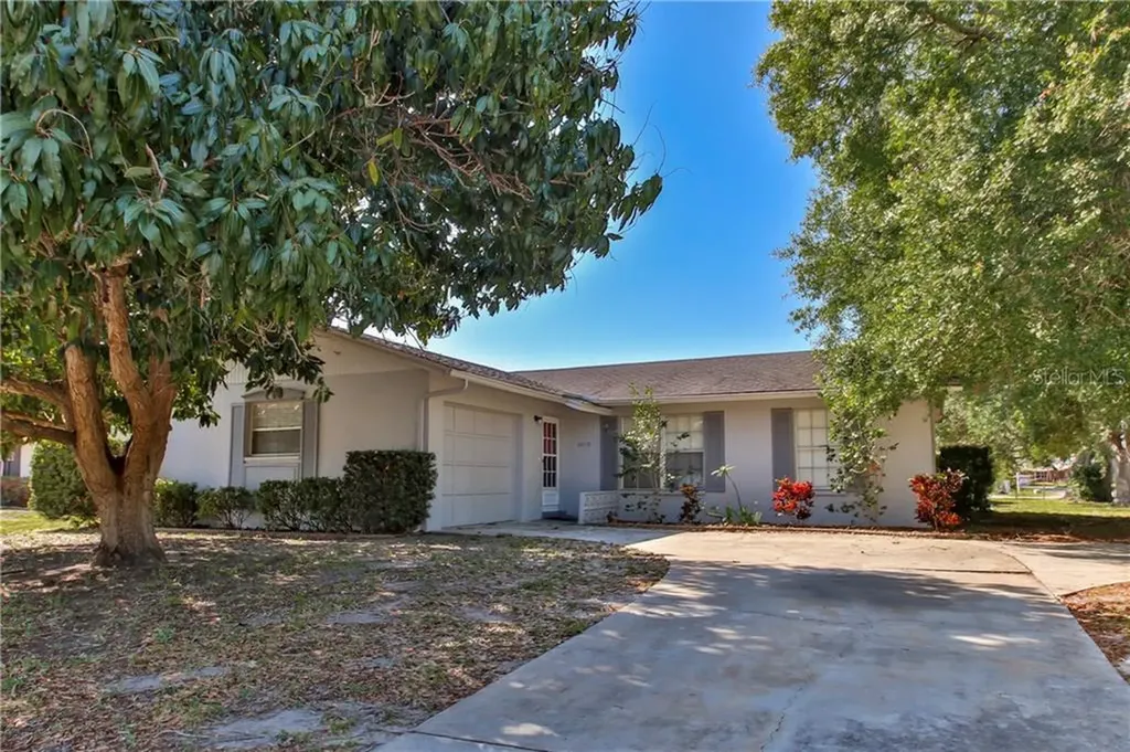 2813 20th Avenue W Bradenton FL 34205