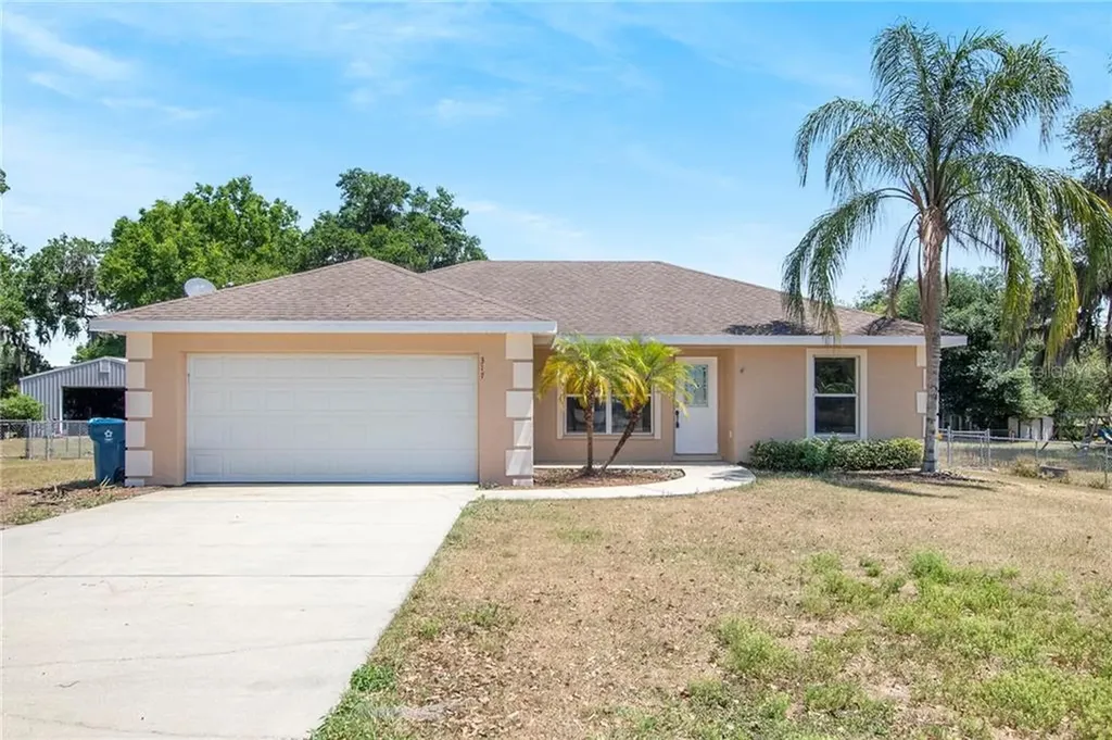 317 S Perry Avenue Fort Meade FL 33841