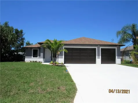 2768 Yacolt Avenue North Port FL 34286