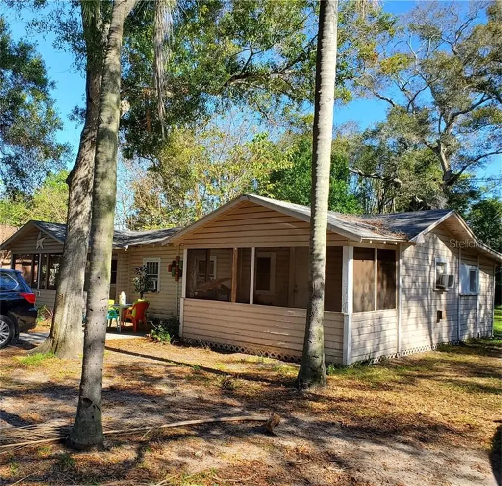 1529 Carmel Avenue Clearwater FL 33756