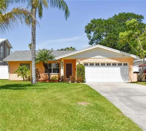 4026 Bayshore Boulevard NE St Petersburg FL 33703