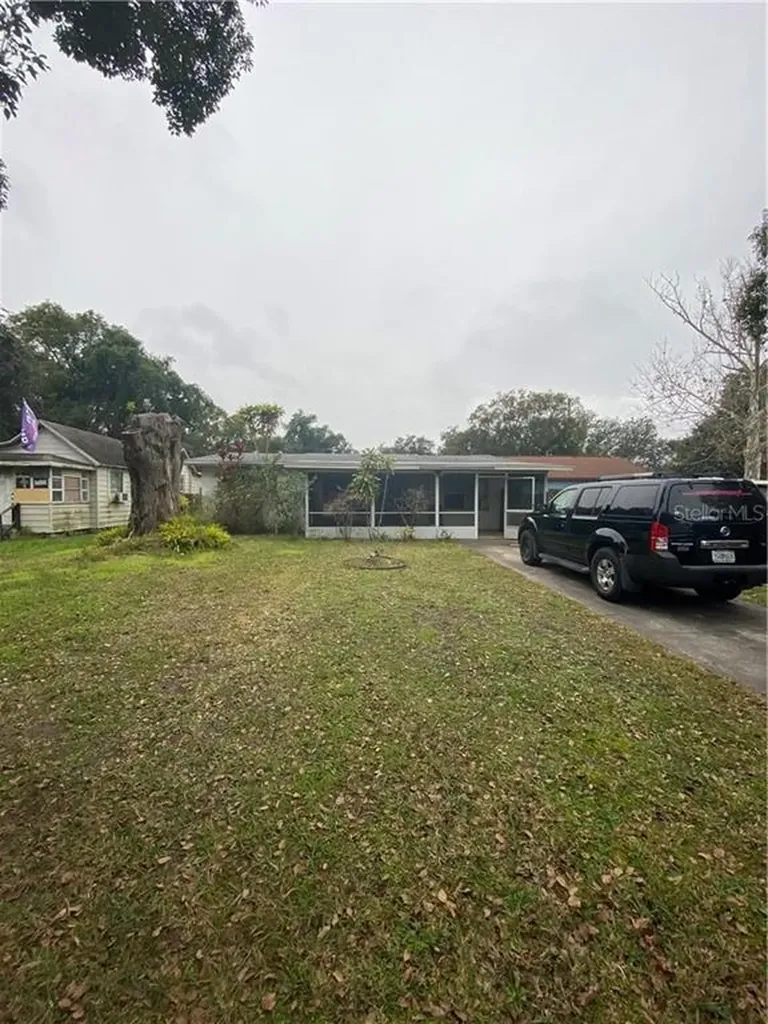 806 Delaware Avenue Saint Cloud FL 34769