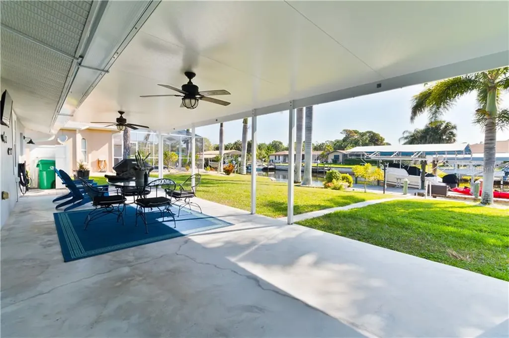 18289 Wolbrette Circle Port Charlotte FL 33948
