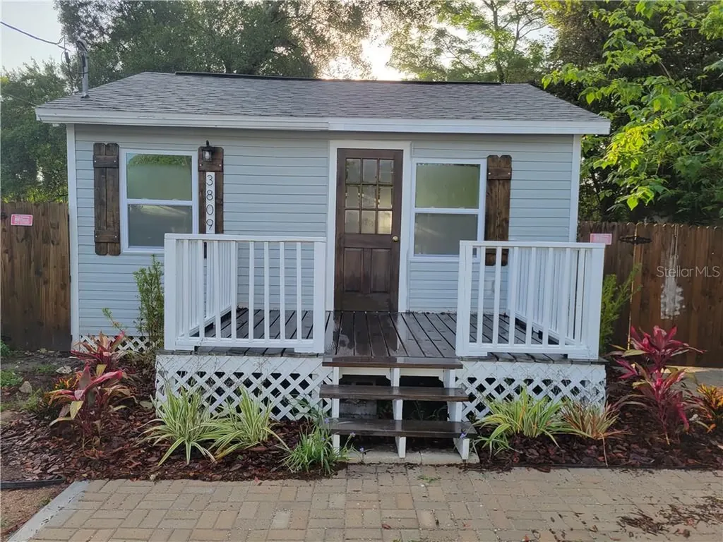 3809 N Garrison Street Tampa FL 33619