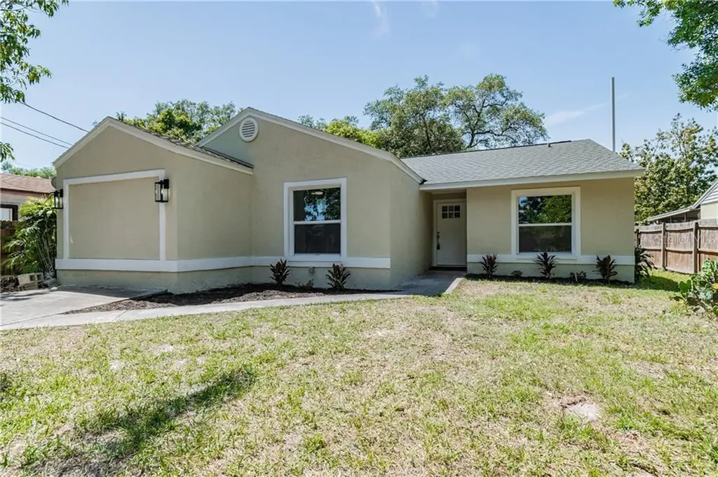 6813 S Sheridan Road Tampa FL 33611