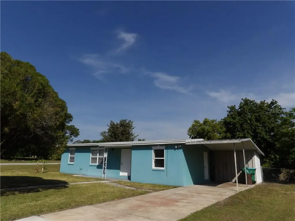 1650 W Waycross Circle Deltona FL 32725