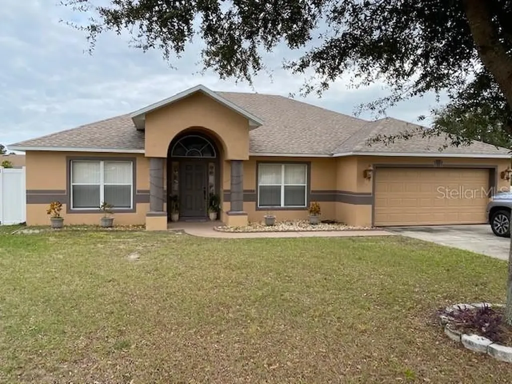 1242 Cheshire Street Groveland FL 34736