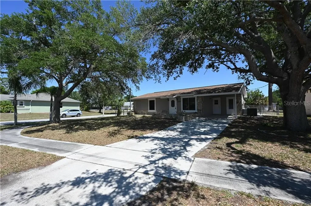 4268 Grobe Street North Port FL 34287