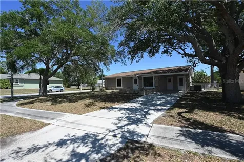 4268 Grobe Street North Port FL 34287