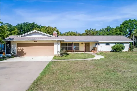 325 N Trowell Avenue Umatilla FL 32784