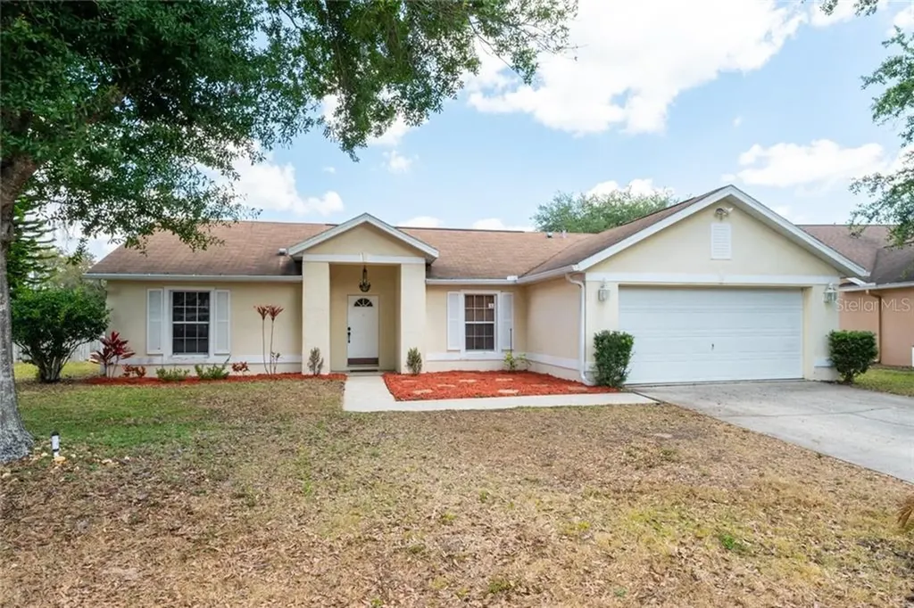 727 Oakpoint Circle Davenport FL 33837