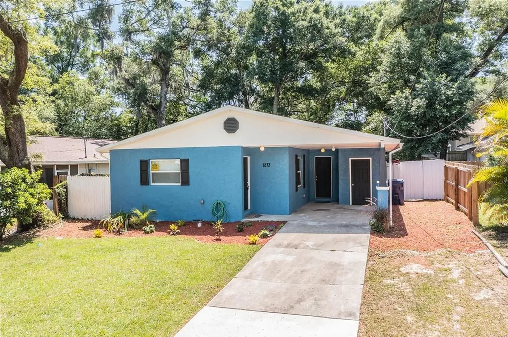 1813 E Knollwood Street Tampa FL 33610
