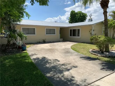 8414 Boxwood Drive Tampa FL 33615