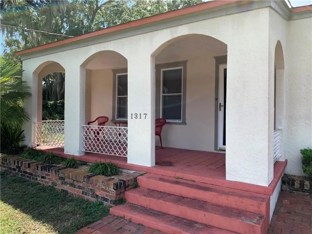 1317 Lee Court Leesburg FL 34748
